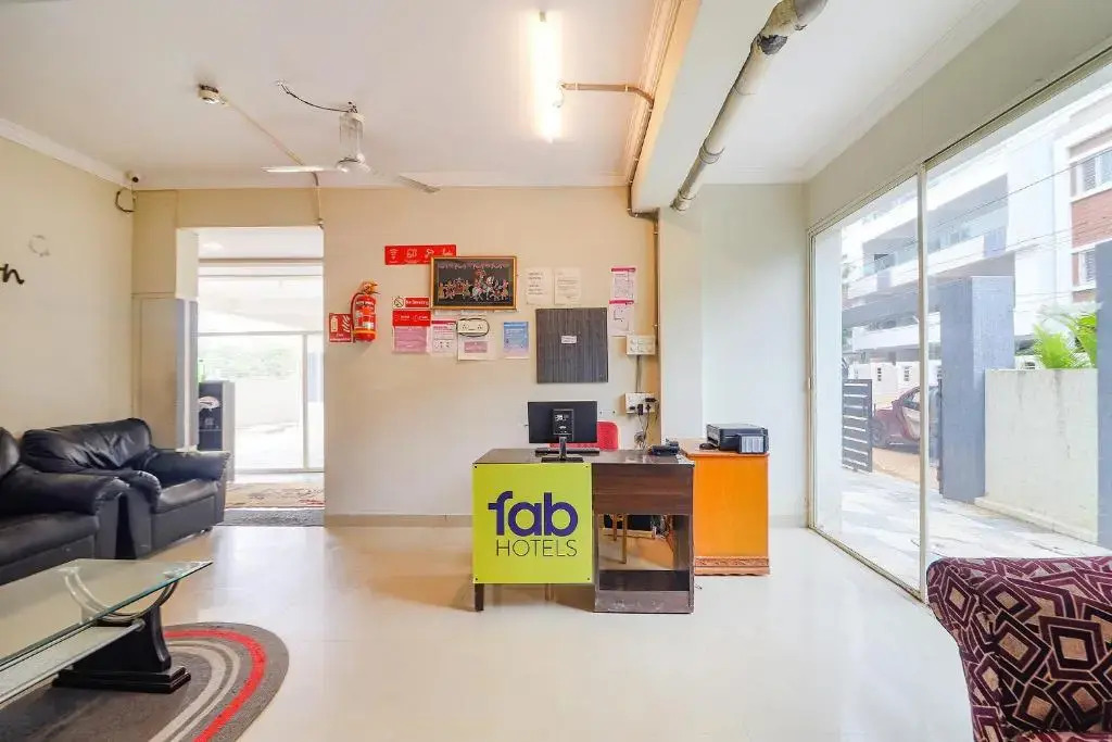 FabHotel Srisai Hill View