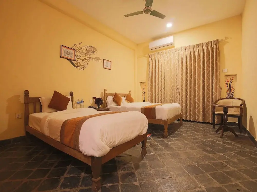 Oyo 355 River Park International Resort