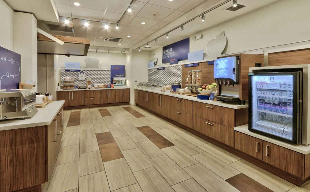 Holiday Inn Express & Suites - Roswell by IHG
