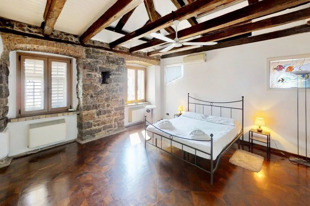 TriesteVillas Brand new attic - Old Town