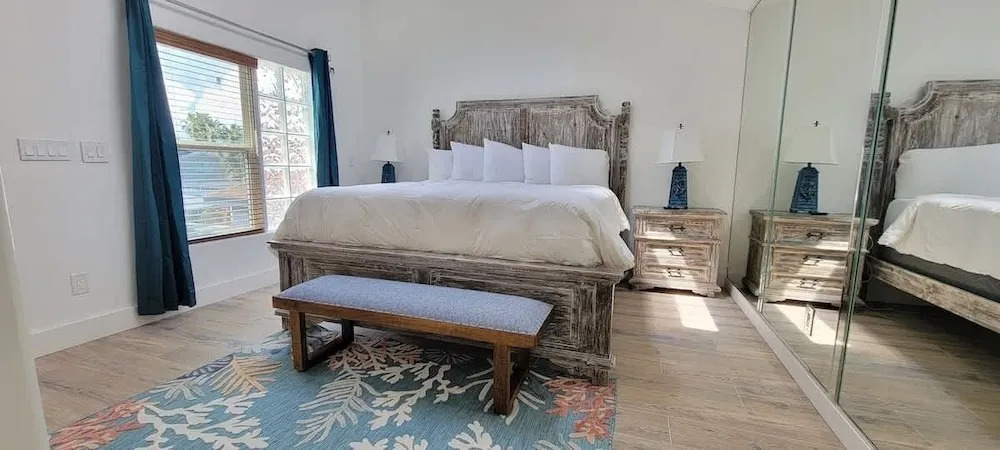 Bahama Mama House 4 Bedroom Home by RedAwning