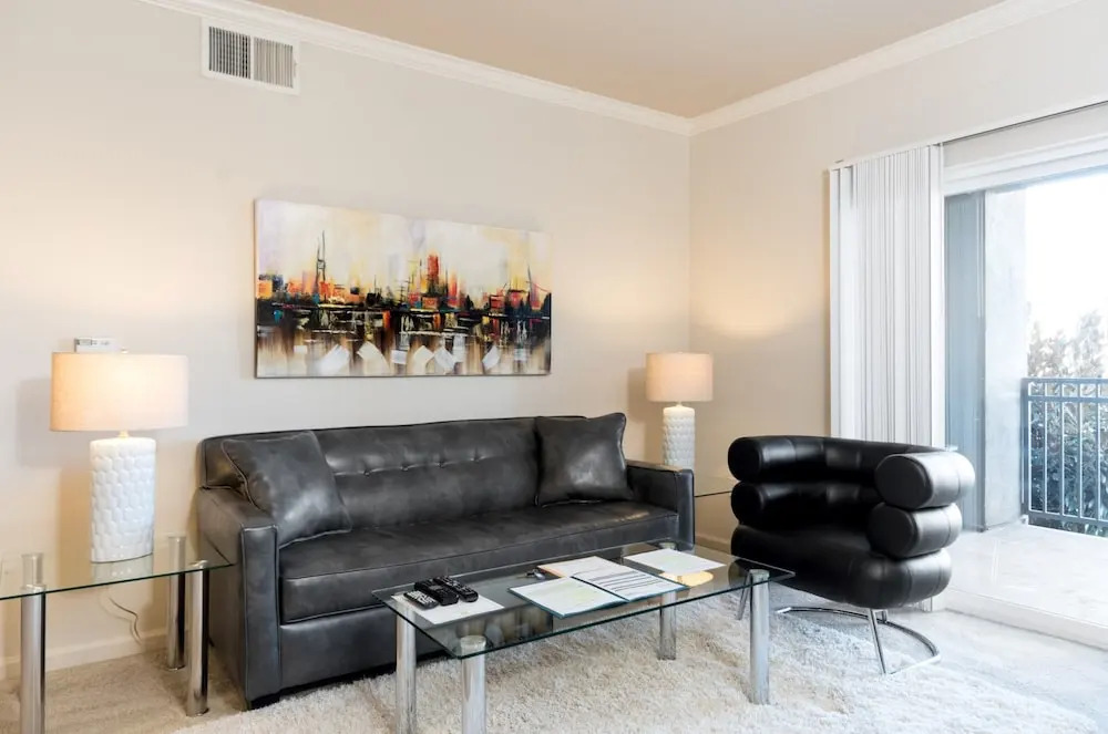 Bluebird Suites in Santa Clara