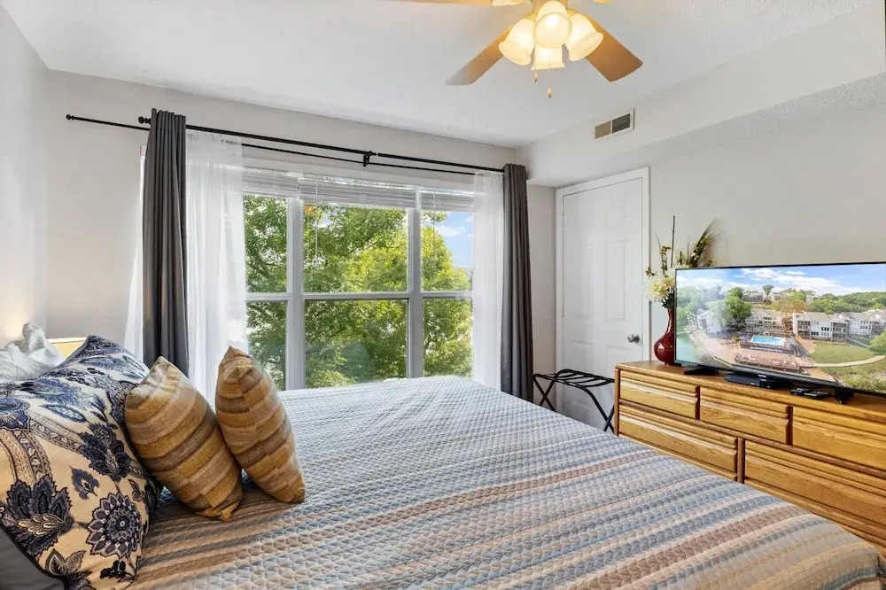 Dream Condo With Perfect Location for All The Fun!