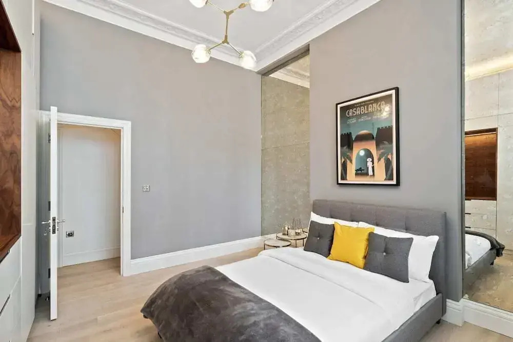 Stunning 2 Bed Apt, Sleeps 4 nr Chelsea