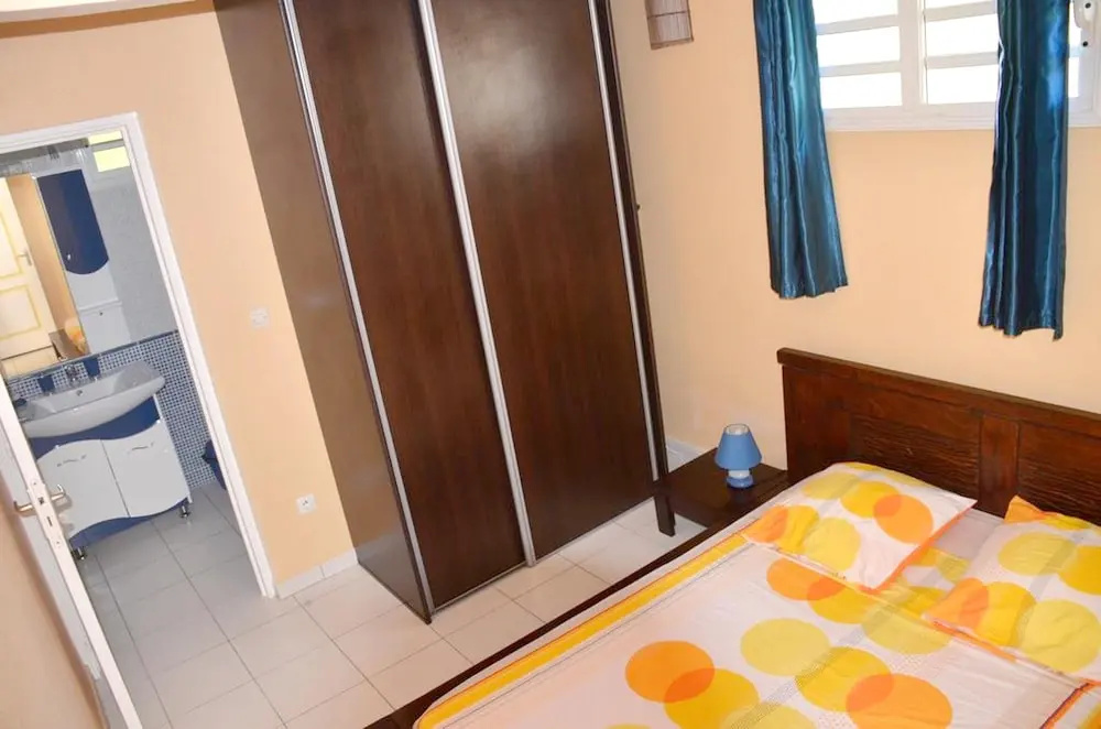 Apartment with One Bedroom in Fort-De-France, with Wonderful Sea View, Enclosed Garden And Wifi - 2 Km From the Beach