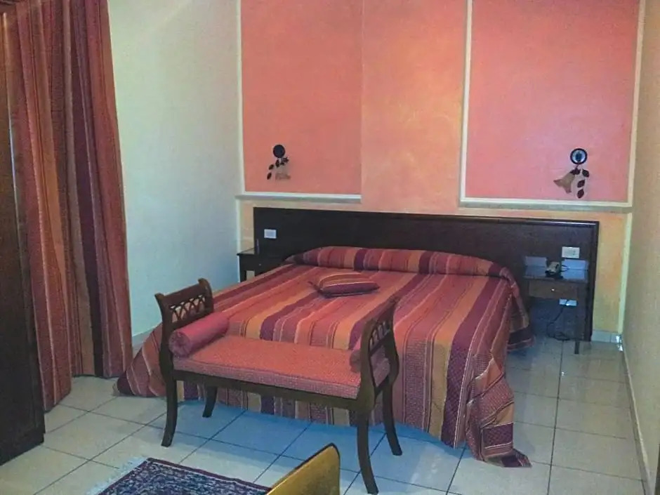 George Hotel
