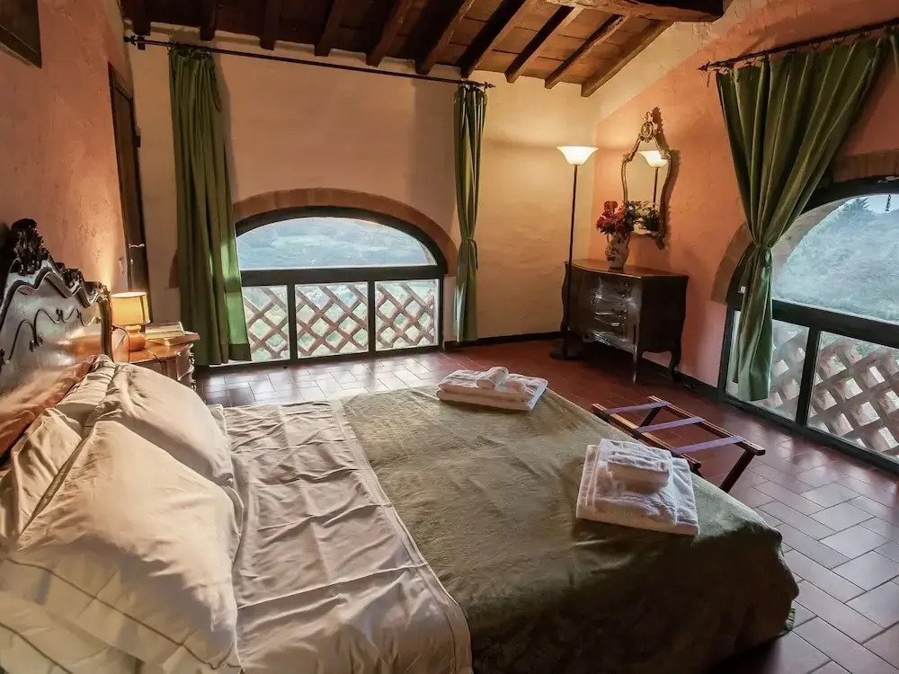 Serene farmhouse in Dicomano with swimming pool