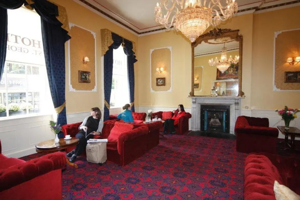 Hotel St George