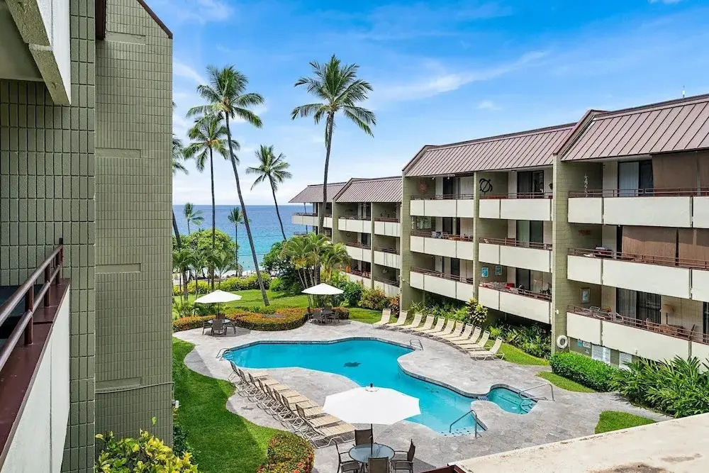 Complete Remodel - Ocean & Mountain Views - Concierge - Walk to Magic Sands - Vrkcv