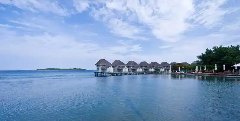 J Resort Alidhoo