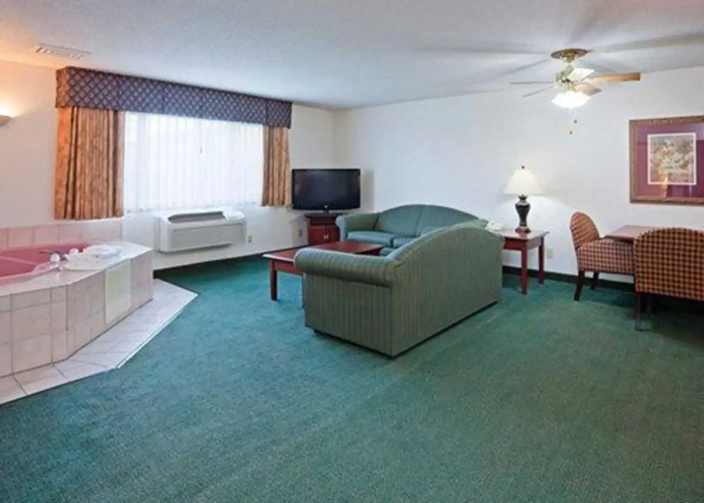 Blue Way Inn Eagan Extended Stay Minneapolis Airport Eagan North MN