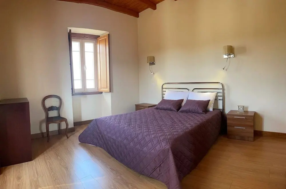 Casa de Sampaio, Castelo Mendo