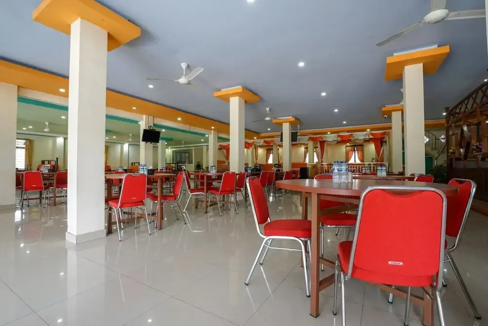 OYO 427 Hotel Galaxy
