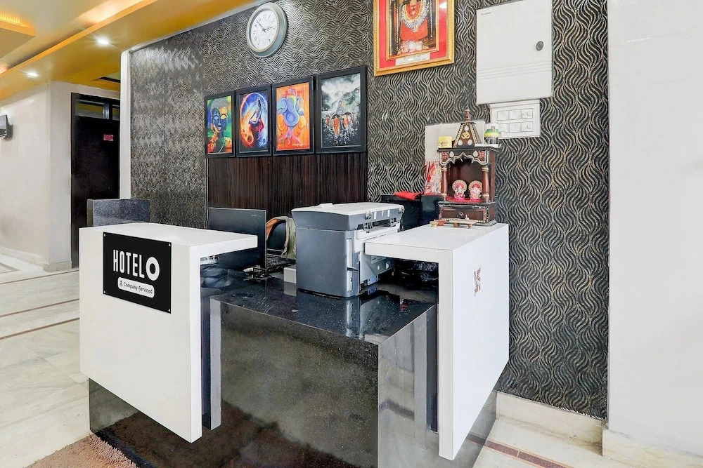 Super Deluxe Hotel Munshipuliya Vibrant