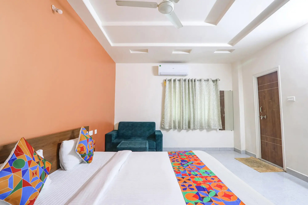 FabHotel Golden Hitech - Nr Hitech City