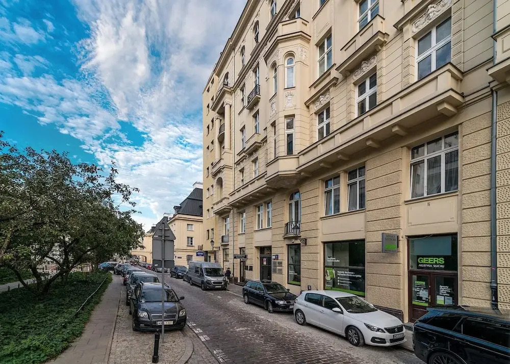 Metro Nowy Swiat Apartment