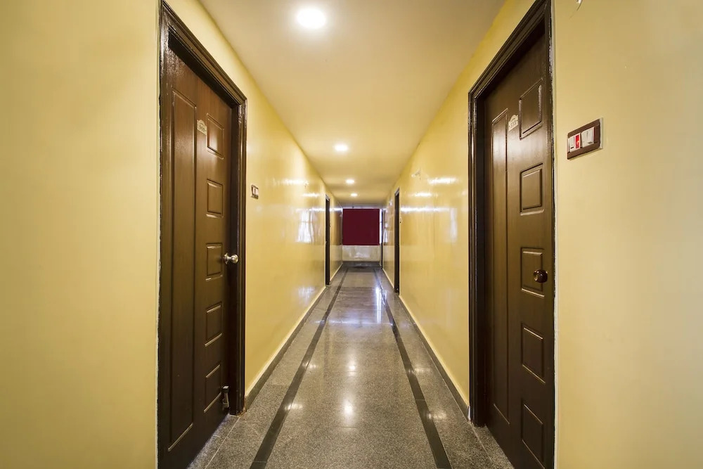 OYO 3968 Chandras Residency