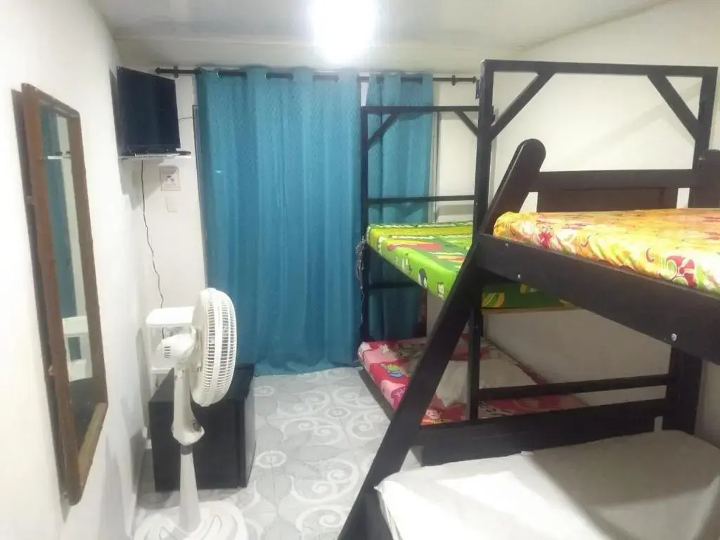 Marysol Lodging Hostel & Camping