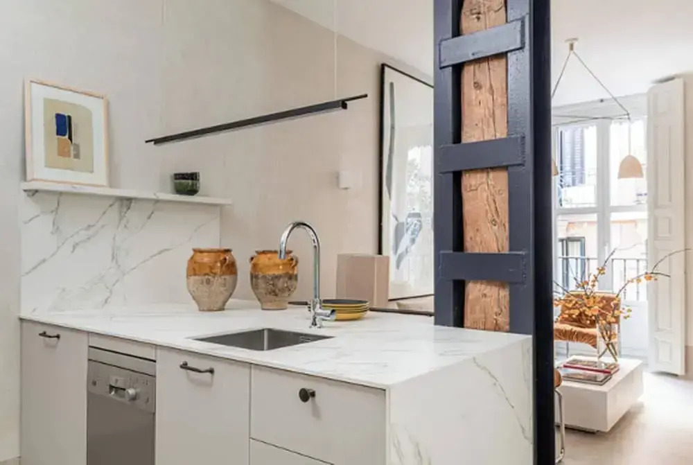 Exclusive Apartment Nestled in the Vibrant Neighborhood of Neptuno