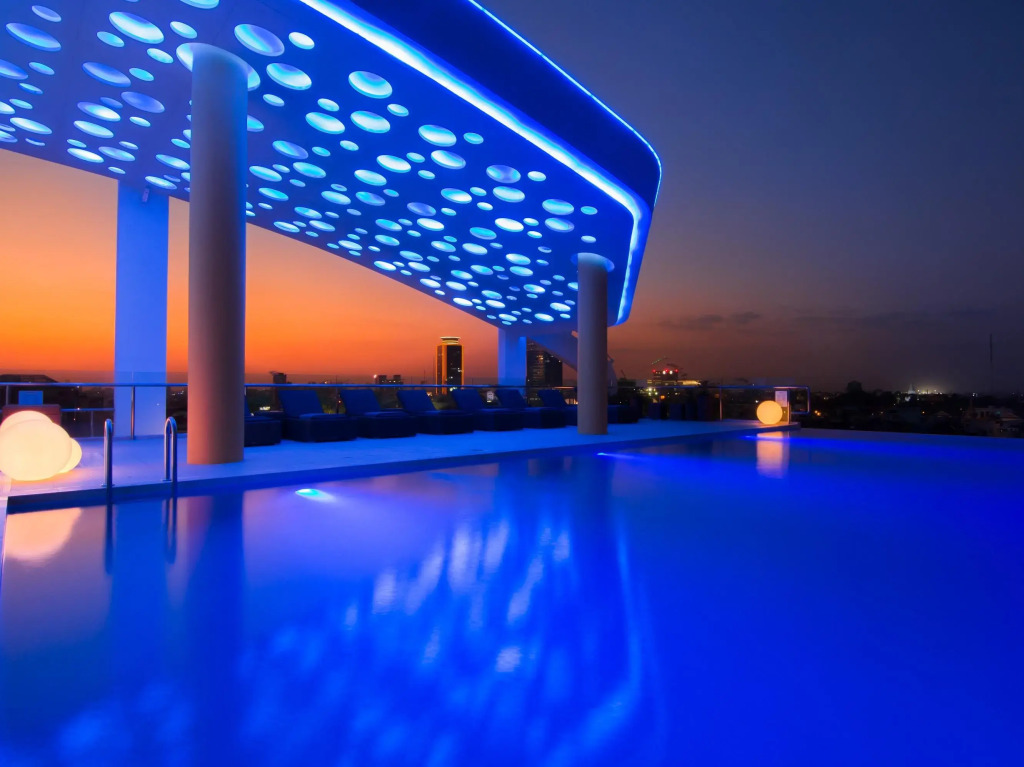 SUN & MOON, Urban Hotel