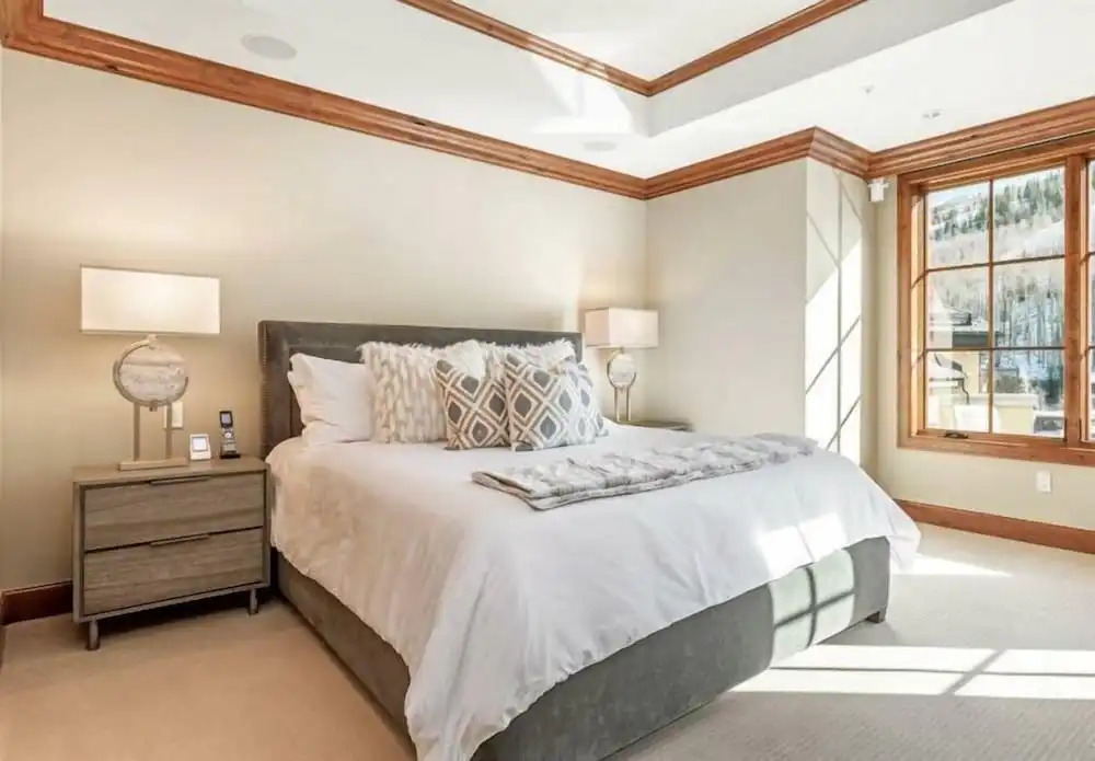 Platinum Vail Ritz-carlton 4 Bedroom Mountain Residence Just One Block From the Eagle Bahn Gondola