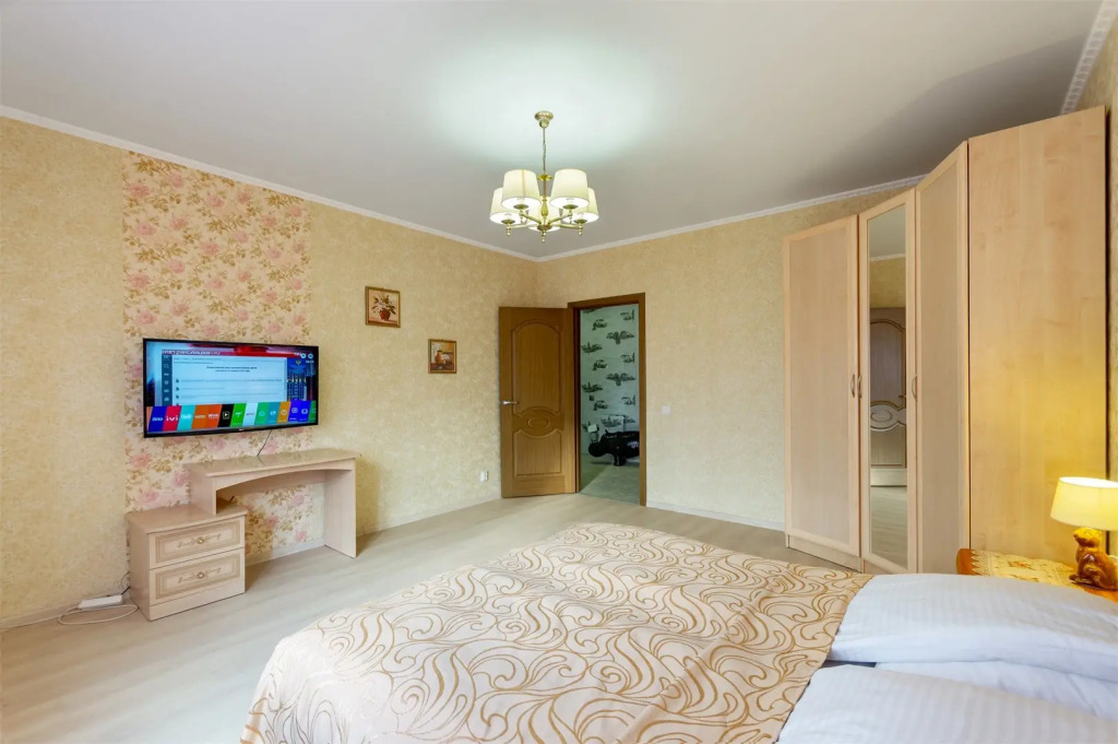 West 39 Shahmatnaja 4B
