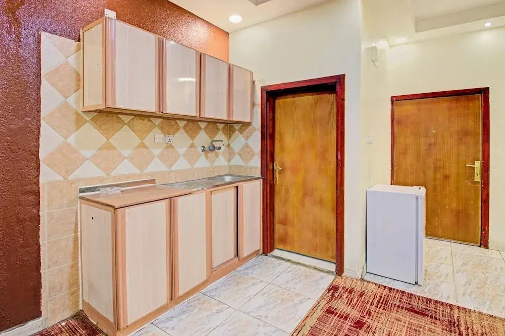 OYO 537 Dahtham Furnished Units
