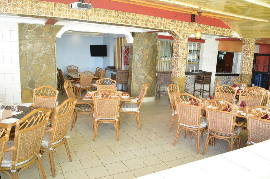 Royal City Hotel