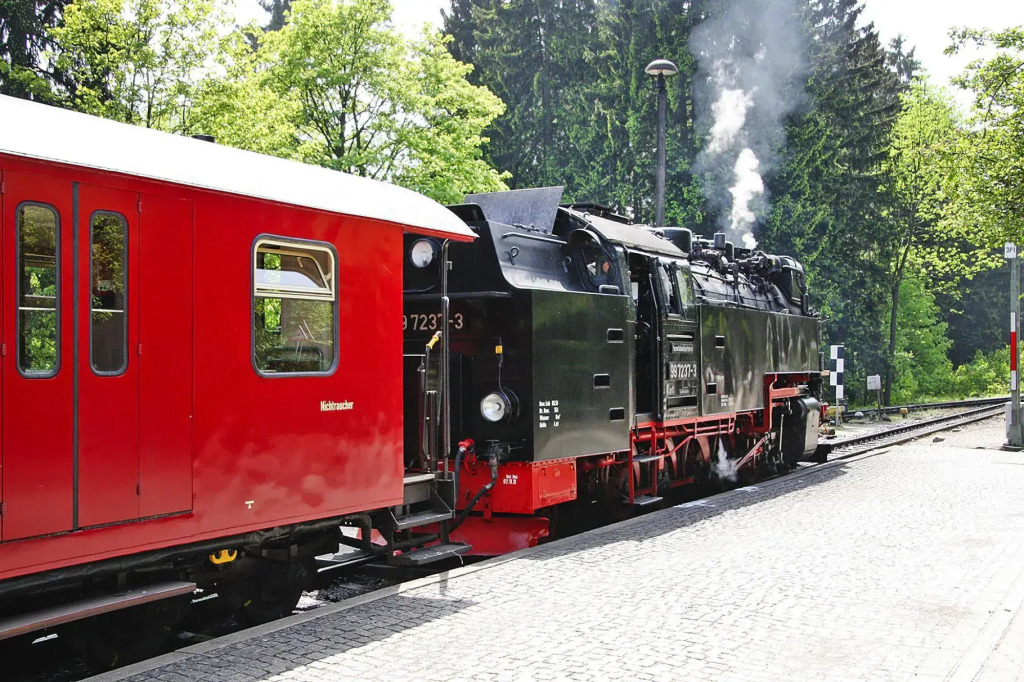 Apartment house historic train station, Drei Annen Hohne
