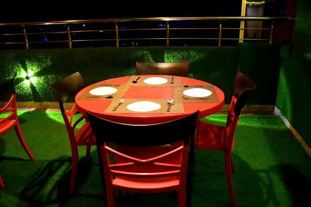 Hotel Anand International