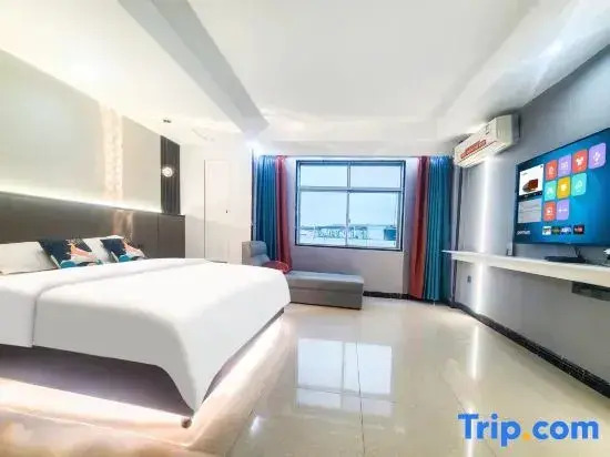 Shangqingcheng Smart Hotel (Qionghai Bus Station Yinlongcheng Branch)