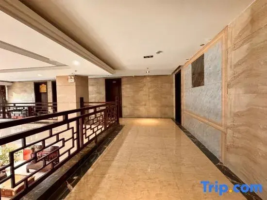 Yongshun Minzu Hotel