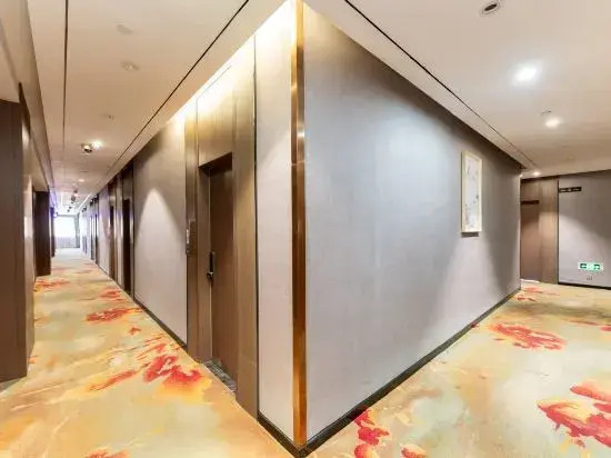 Shanghai Qiju Hotel (Songjiang University Town Wanda Plaza Branch)
