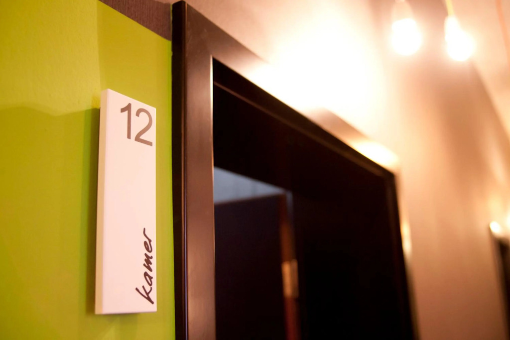 Hotel Cristall - Frankfurt City
