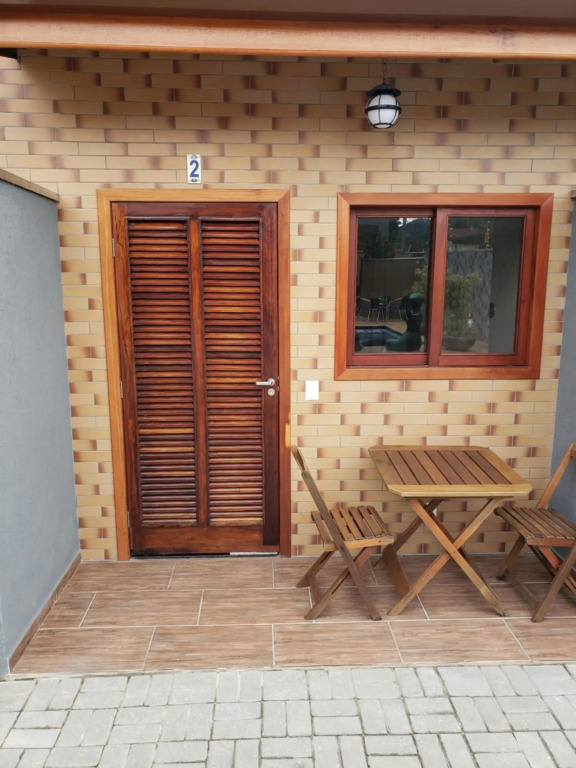 Suítes Verano Ubatuba - Bairro Itaguá - com piscina