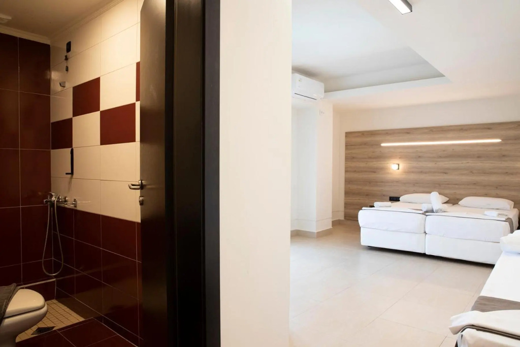 Dafni Plus Hotel