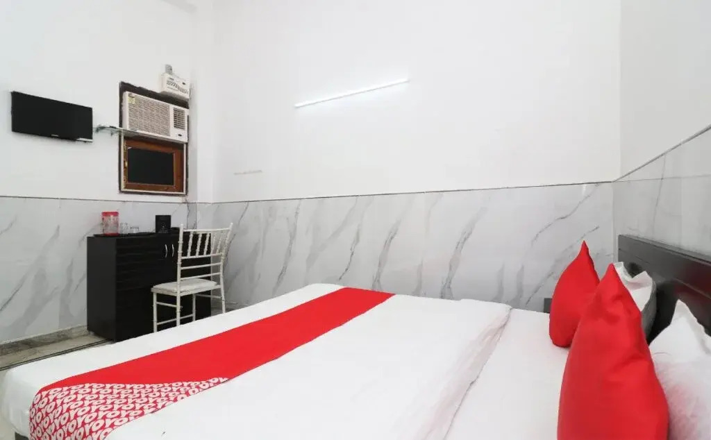 Tribhuvan Palace by OYO Rooms