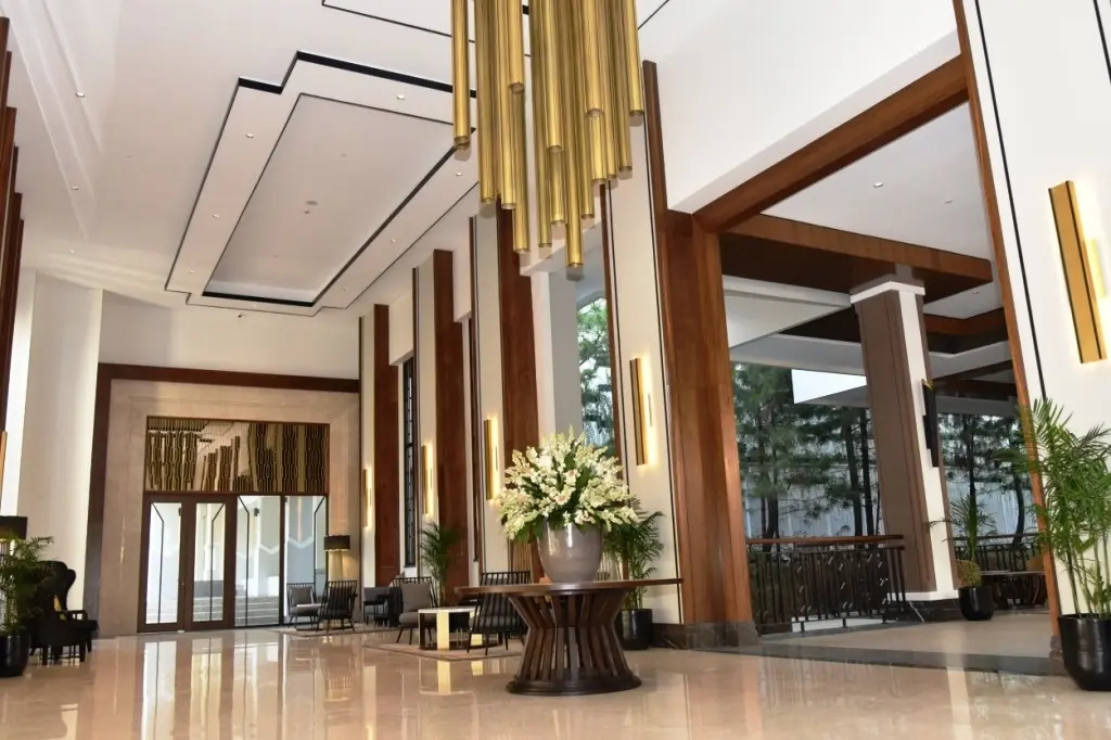 Mason Pine Hotel