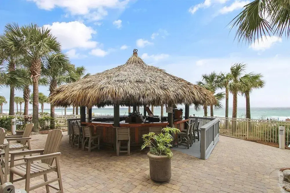 Calypso 1207 West 1 Bedroom Home by RedAwning