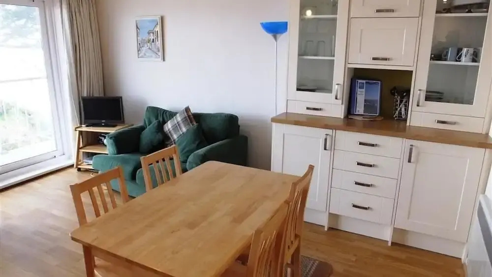 Beach Court 24