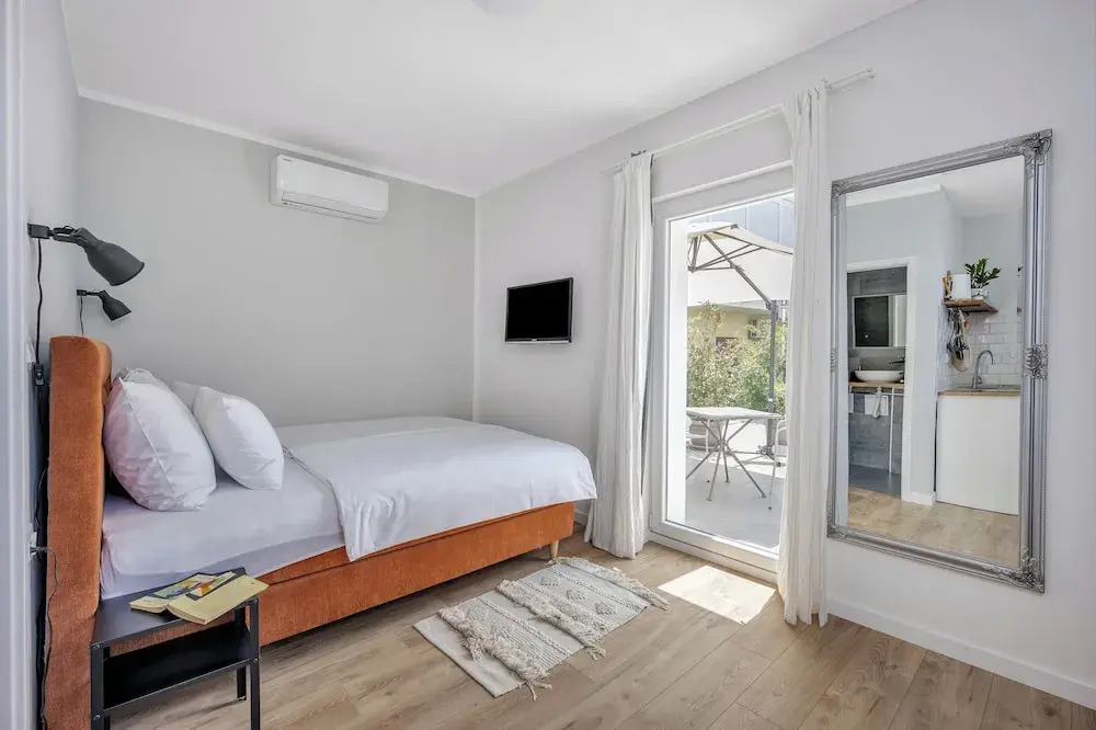 Studio apartments Yucca 2min to the sea