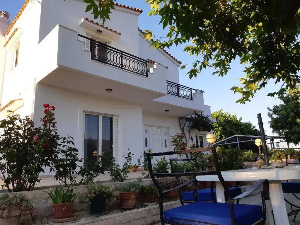 Swan House Panoramic View - Near the sea