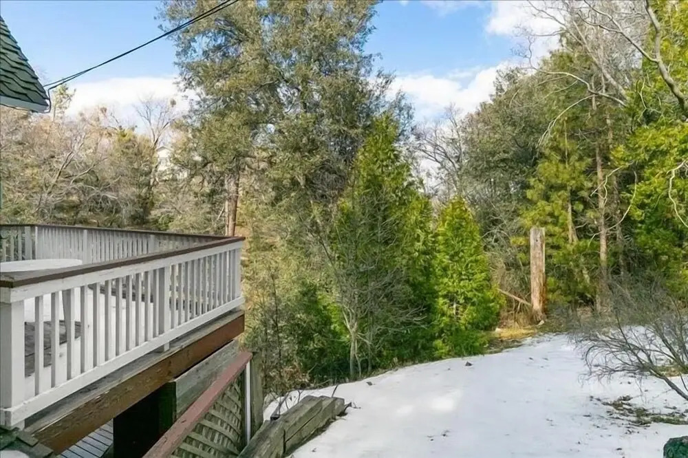 Secluded Mountain Getaway 3 Bedroom Home by RedAwning