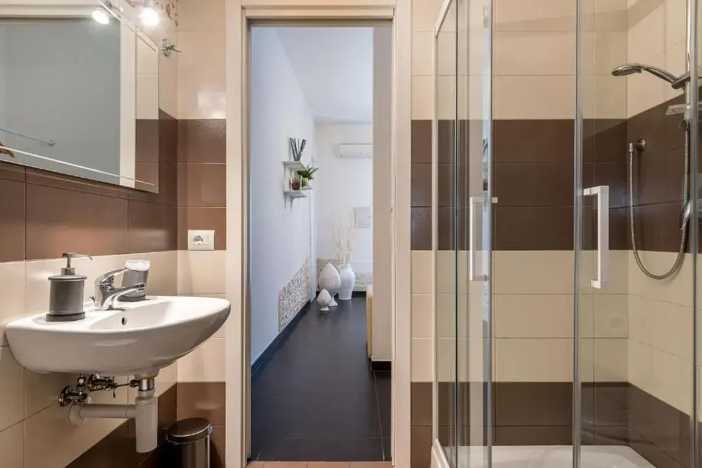 YOUR HOUSE ROOMs 1