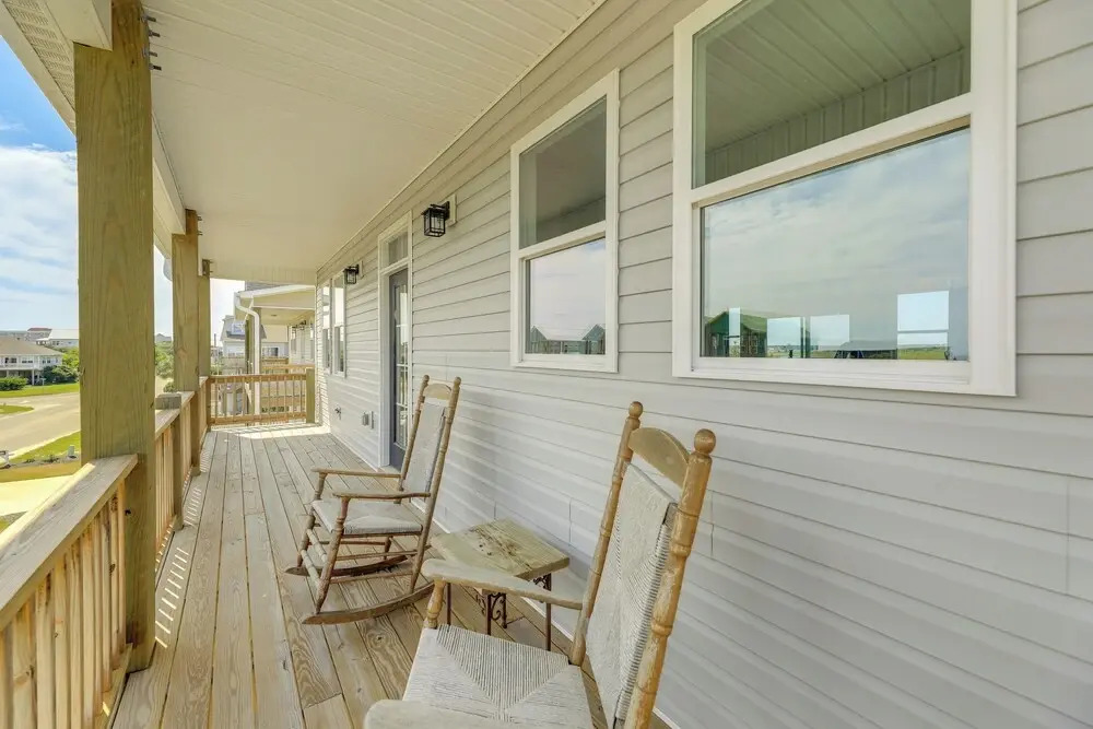 North Topsail Getaway w/ Panoramic Sound Views!