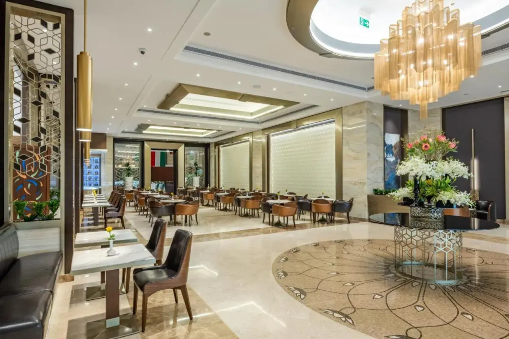 Отель Al Marwa Rayhaan by Rotana