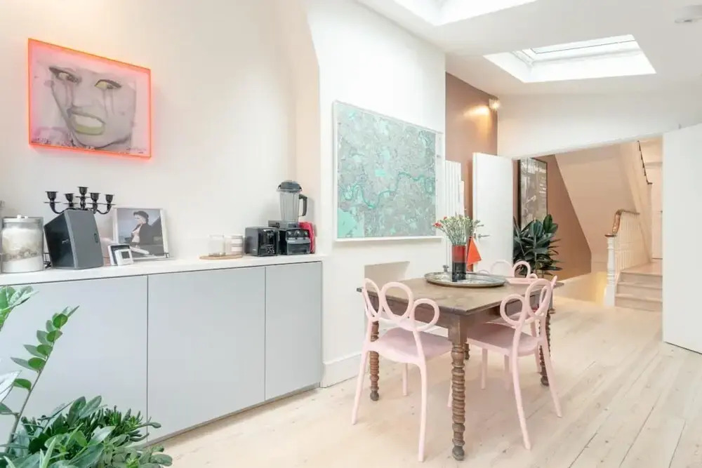 Stylish 2 Bedroom Apartment in London