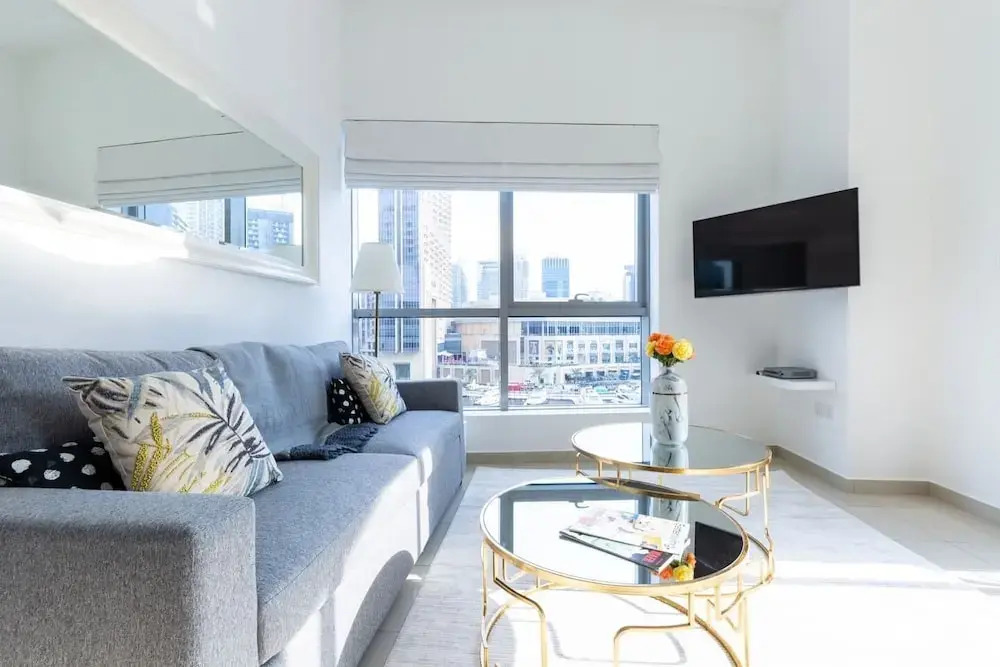 Beautiful Home, Wake Up To Superb Marina Views