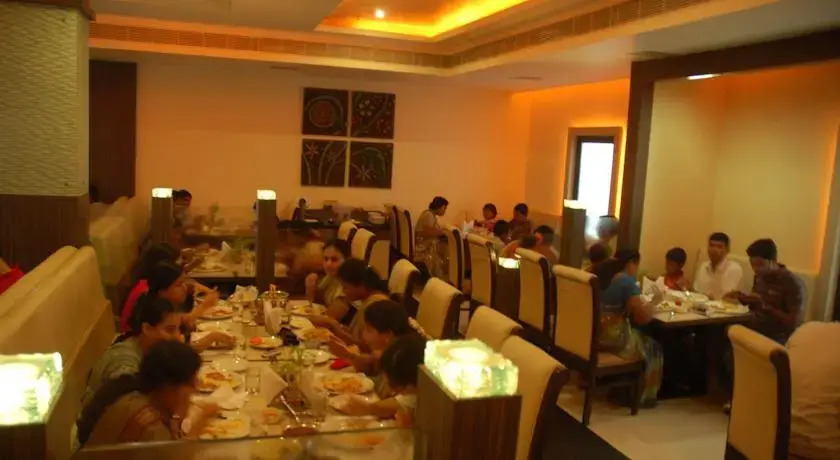 Hotel Sitara Royal