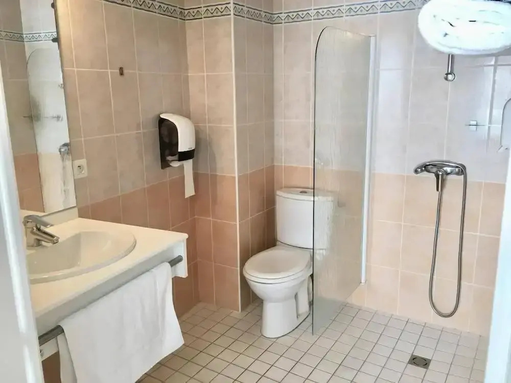 Logis Hotel Le Laurier Fleuri